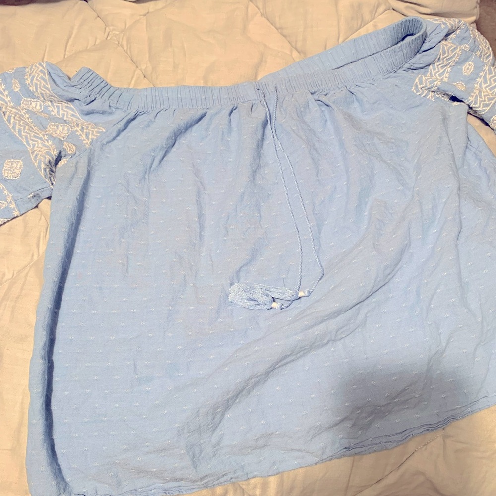 Very pretty off shoulder blouse